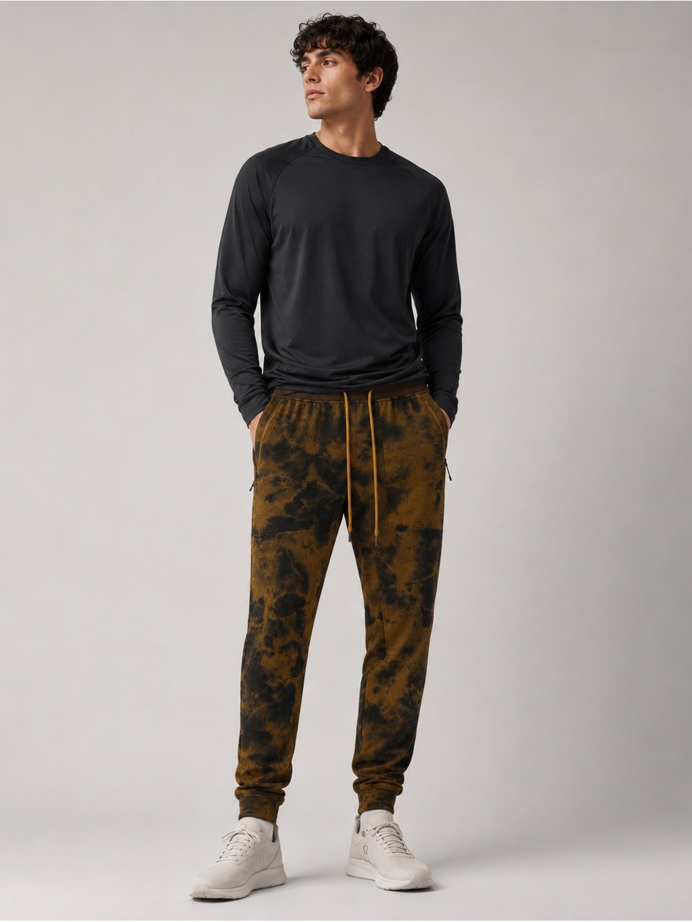 LULULEMON MEN’S DIAMOND DYE GOLD SPICE BLACK TEXTURED TECH PANT SZ XS